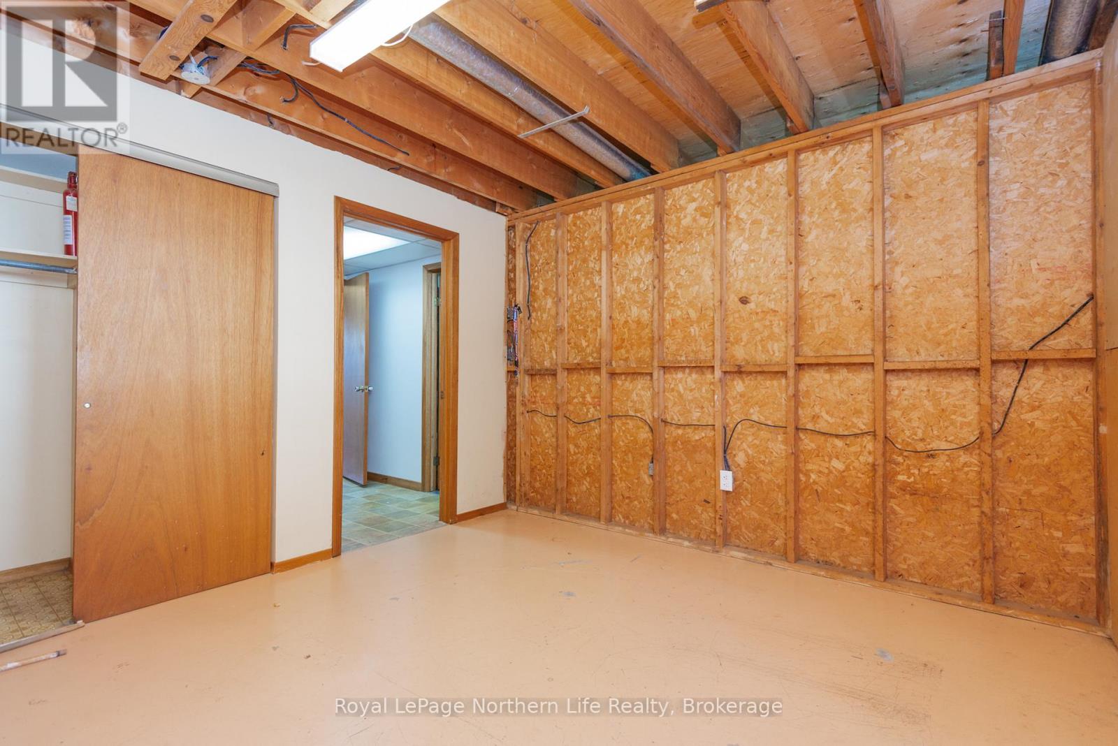 74 Belleview Crescent, North Bay, Ontario  P1B 8T7 - Photo 36 - X12489442