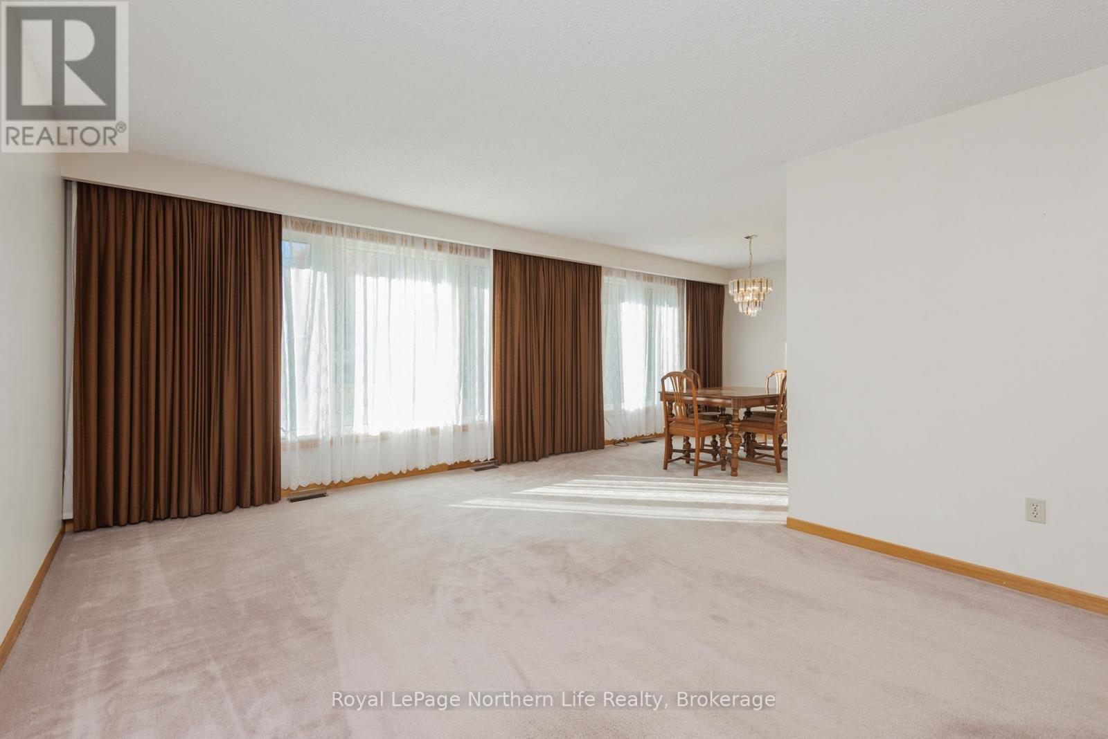 74 Belleview Crescent, North Bay, Ontario  P1B 8T7 - Photo 7 - X12489442