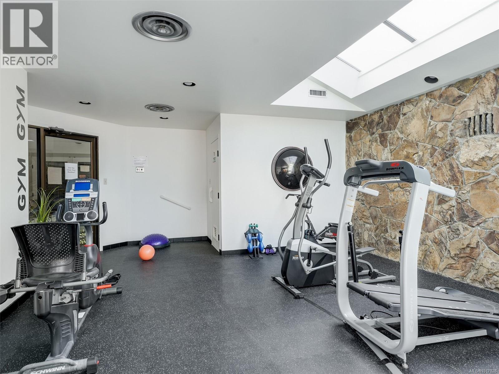 8 2070 Amelia Ave, Sidney, British Columbia  V8L 4X6 - Photo 28 - 1017828