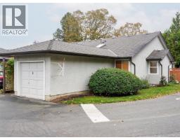 8 2070 Amelia Ave Twin Oaks Village, Sidney, Ca