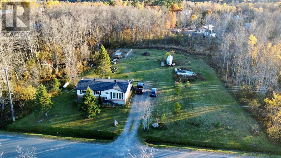 29 Noble, Killarney, Ontario  P0M 2A0 - Photo 1 - 2125431