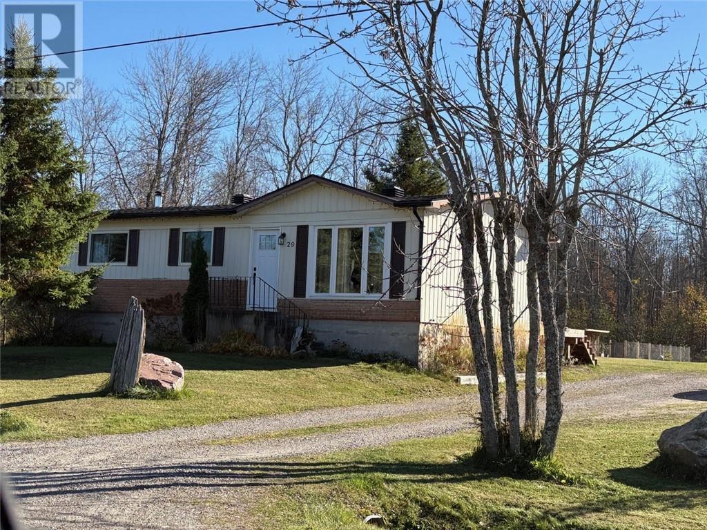 29 Noble, Killarney, Ontario  P0M 2A0 - Photo 2 - 2125431