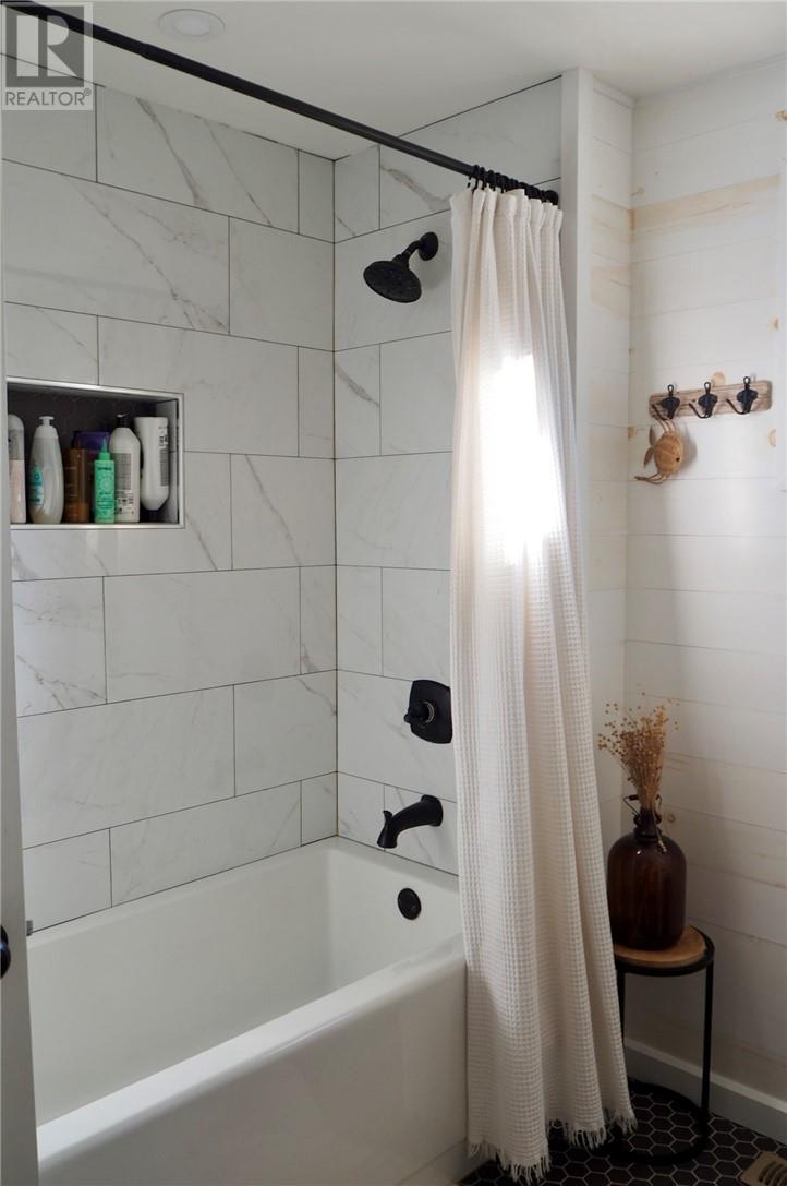 29 Noble, Killarney, Ontario  P0M 2A0 - Photo 20 - 2125431