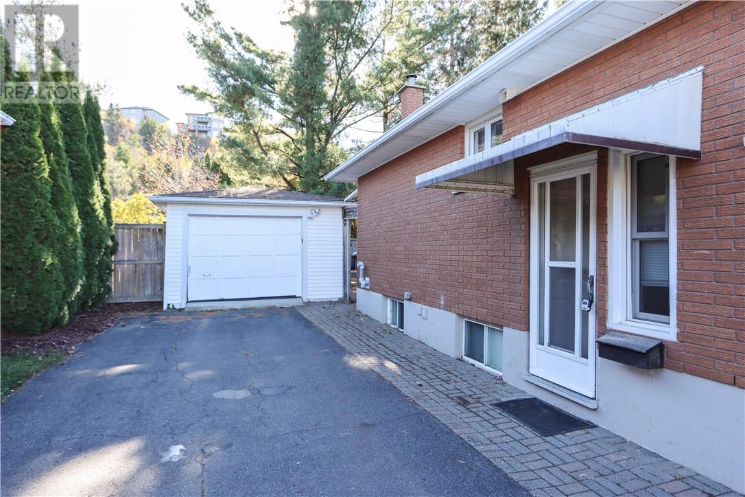 113 Copper Street, Sudbury, Ontario  P3E 2C4 - Photo 2 - 2125427