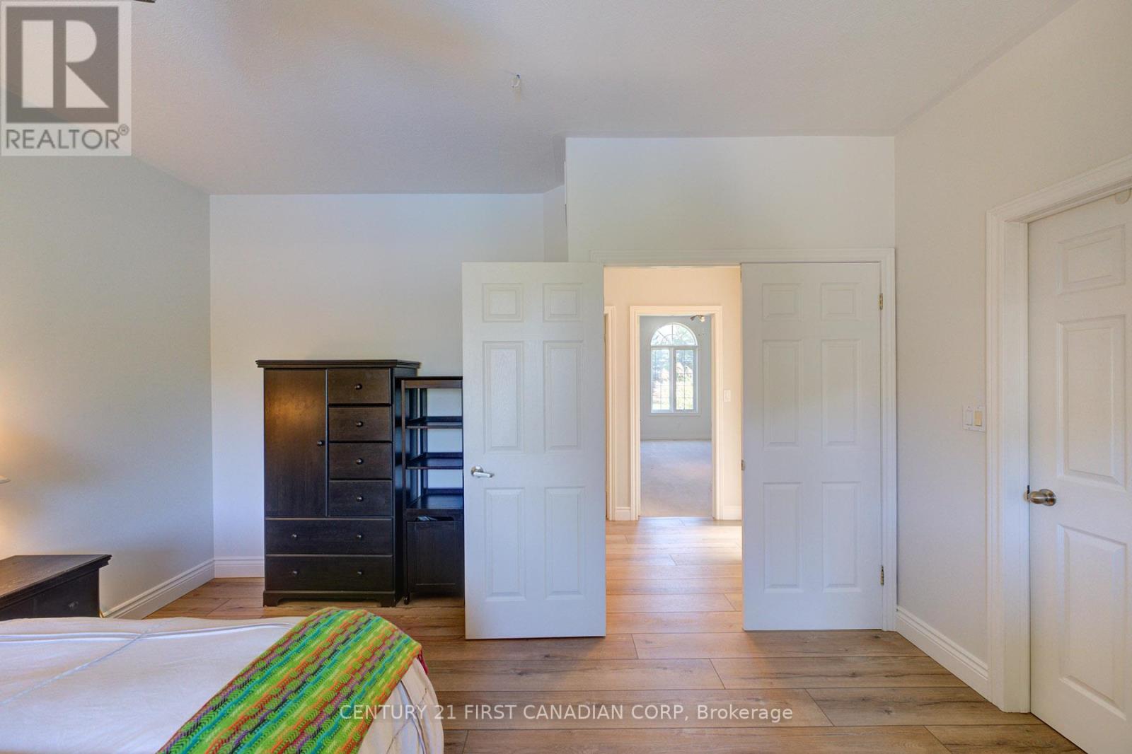 325 Brant County 18 Road, Brant, Ontario  N3S 0H4 - Photo 18 - X12431274