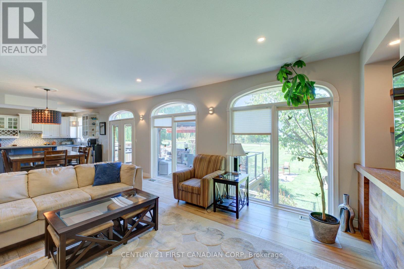 325 Brant County 18 Road, Brant, Ontario  N3S 0H4 - Photo 16 - X12431274