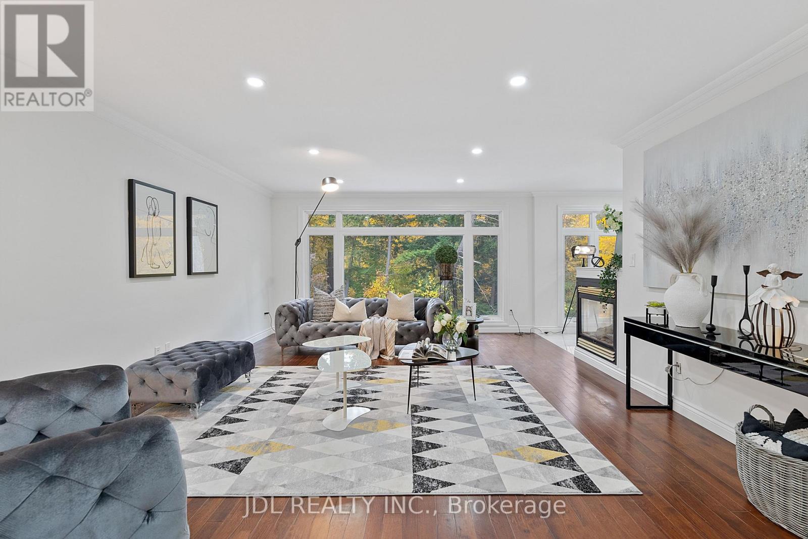 1859 Lincoln Green Close, Mississauga, Ontario  L5K 1C4 - Photo 18 - W12485007