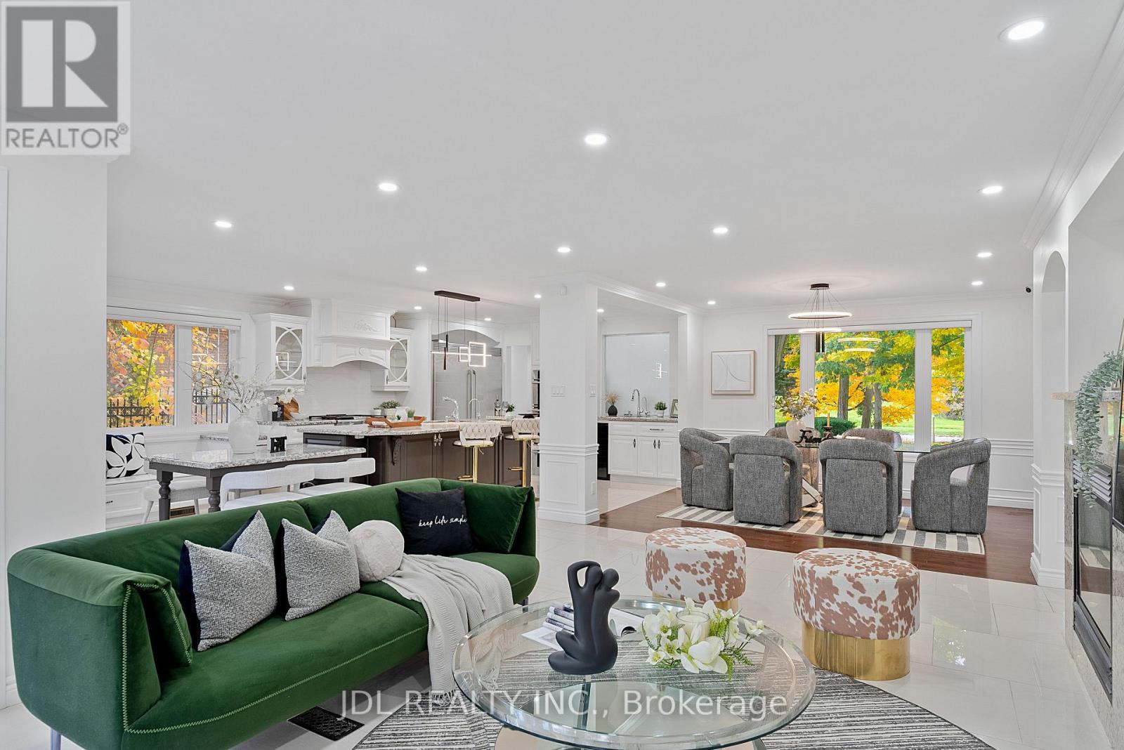 1859 Lincoln Green Close, Mississauga, Ontario  L5K 1C4 - Photo 13 - W12485007