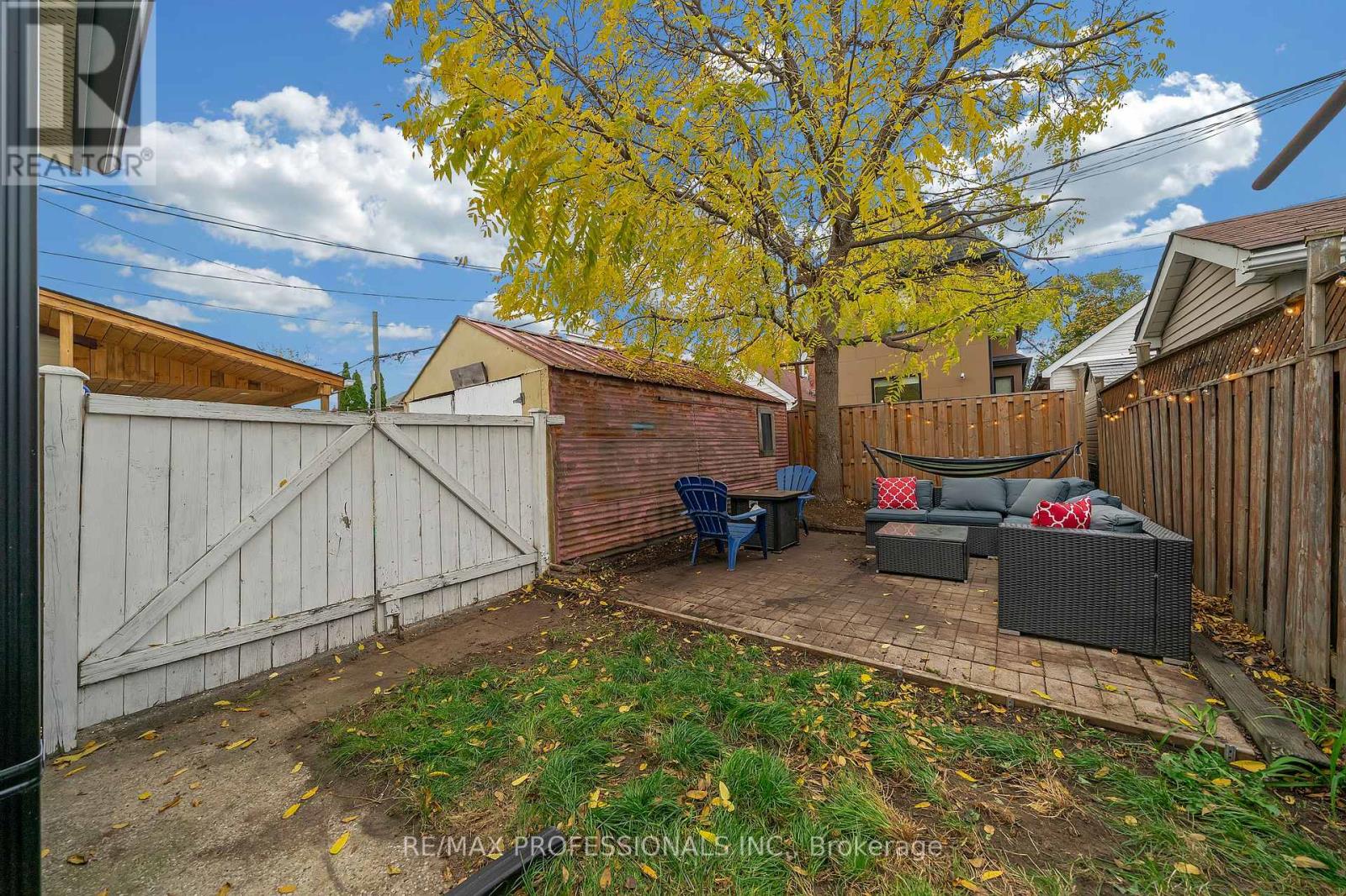 38 Nickle Street, Toronto (Mount Dennis), Ontario  M6M 2H6 - Photo 26 - W12487948