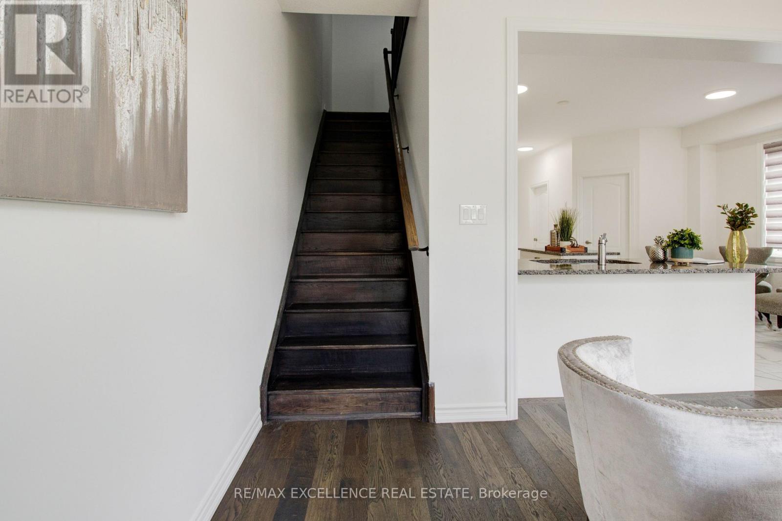 49 Malcolm Crescent, Haldimand, Ontario  N3W 0E9 - Photo 18 - X12264204