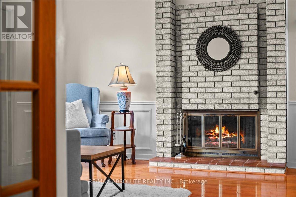 22 Banting Crescent, Ottawa, Ontario  K2K 1P4 - Photo 10 - X12489472