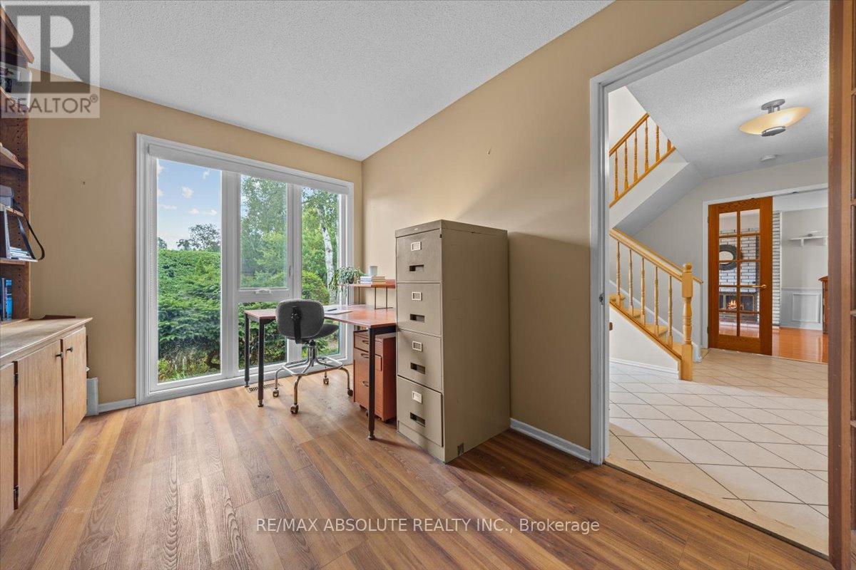 22 Banting Crescent, Ottawa, Ontario  K2K 1P4 - Photo 19 - X12489472