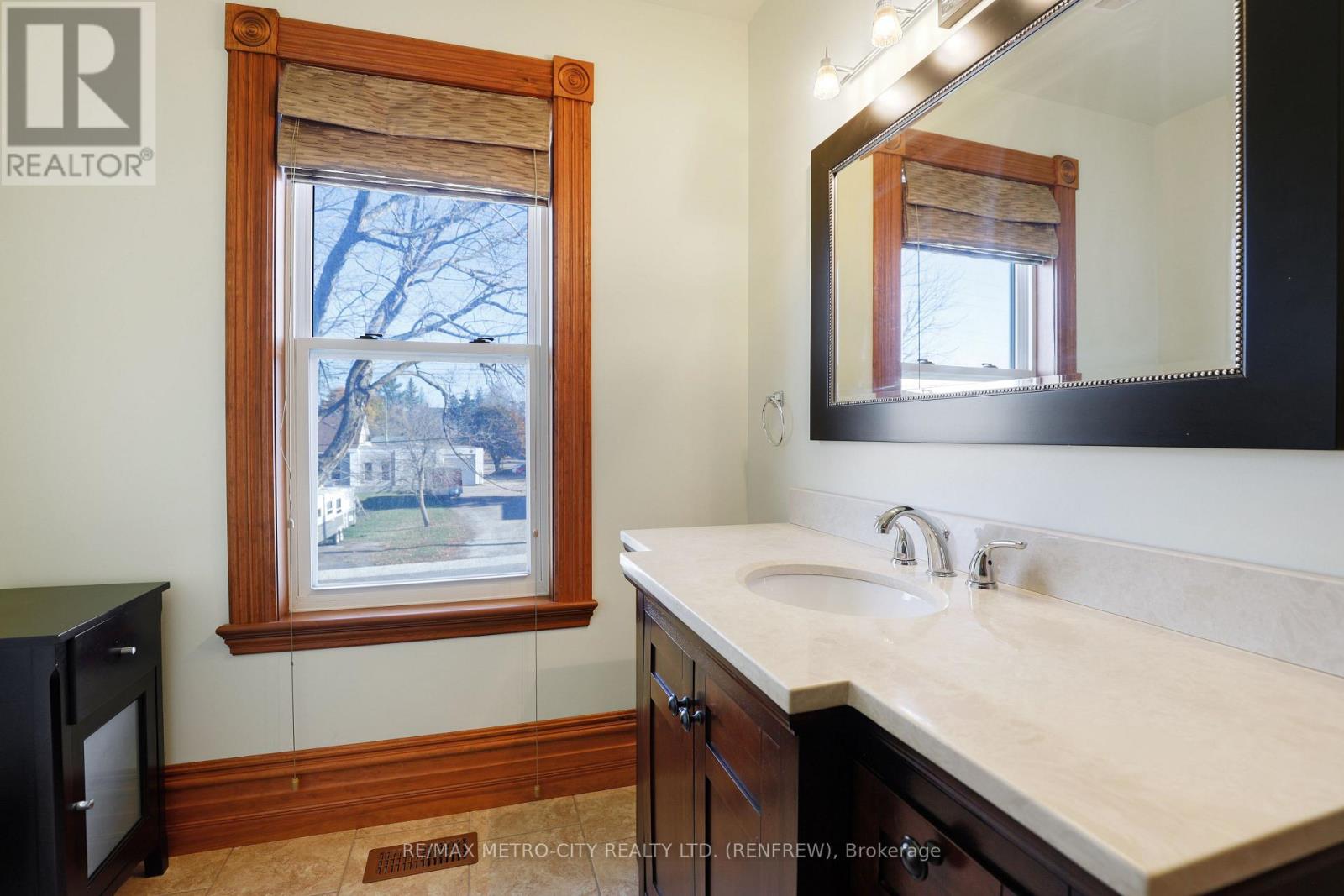 94 Argyle Street N, Renfrew, Ontario  K7V 1S9 - Photo 20 - X12487179