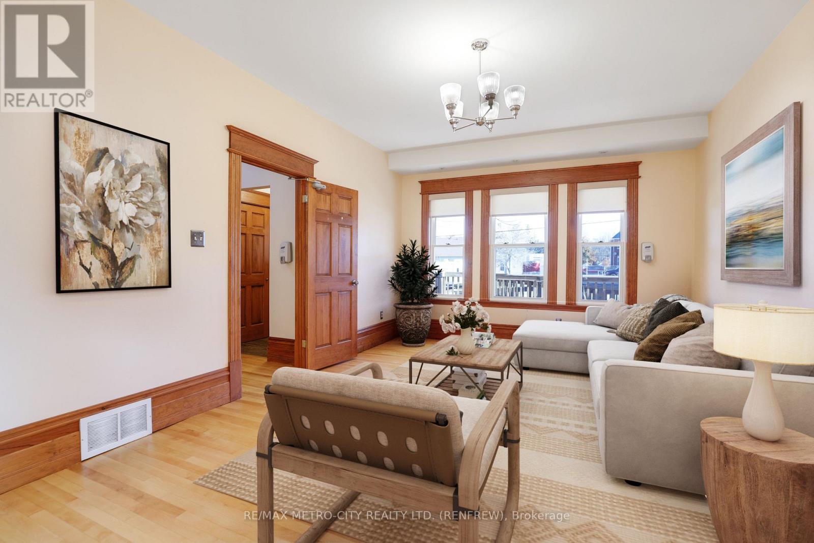 94 Argyle Street N, Renfrew, Ontario  K7V 1S9 - Photo 5 - X12487179