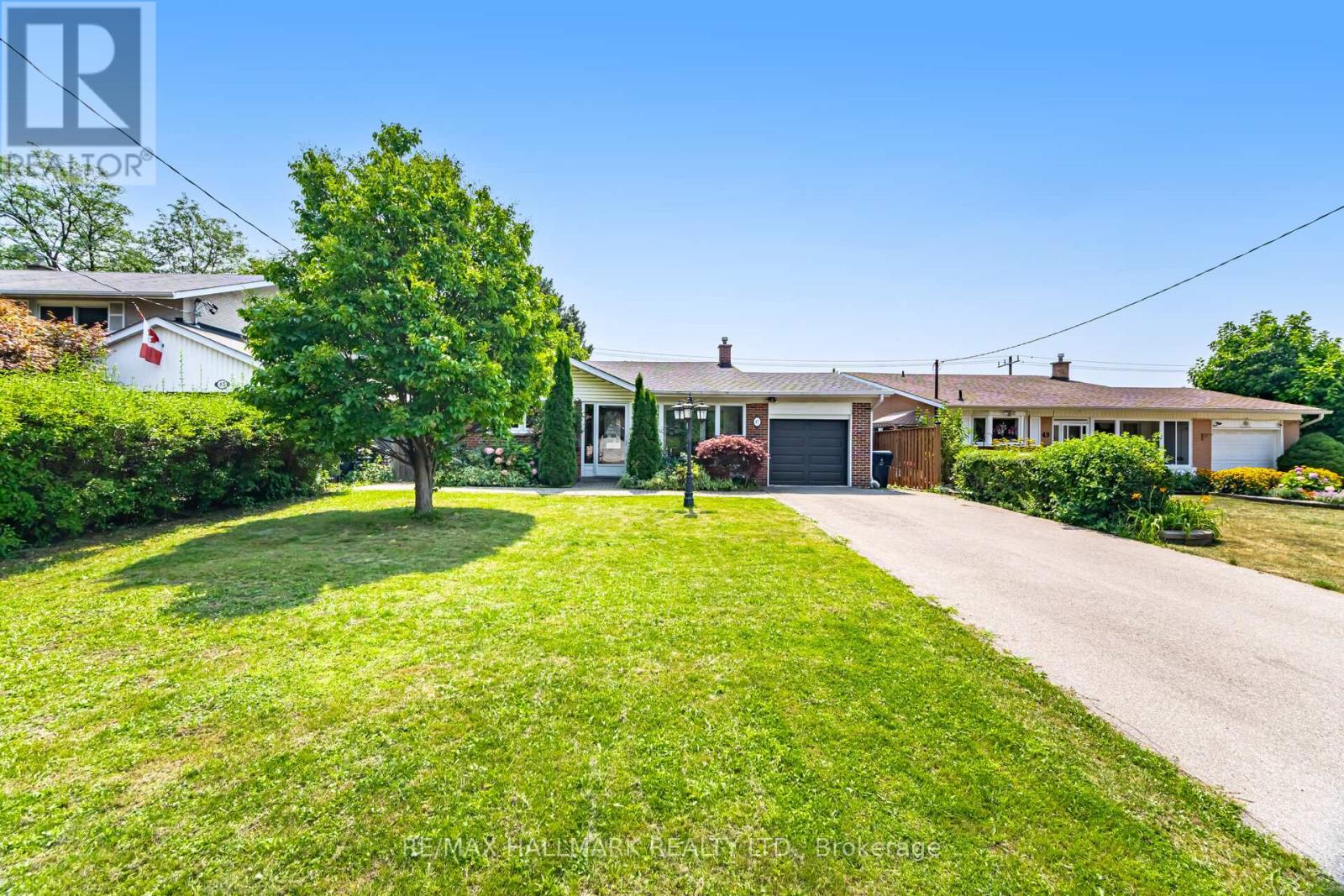 47 Marthclare Avenue, Toronto, Ontario  M3A 1E1 - Photo 2 - C12488522