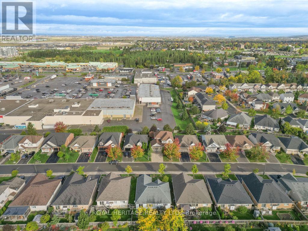 19 Thrushwood Trail, Kawartha Lakes, Ontario  K9V 0B1 - Photo 36 - X12451577