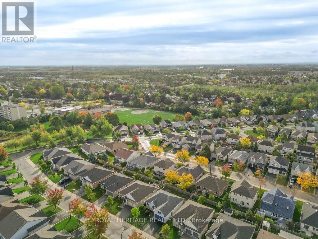 19 Thrushwood Trail, Kawartha Lakes, Ontario  K9V 0B1 - Photo 35 - X12451577