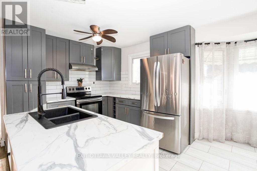 656 Birch Street, Petawawa, Ontario  K8A 7K6 - Photo 9 - X12489480