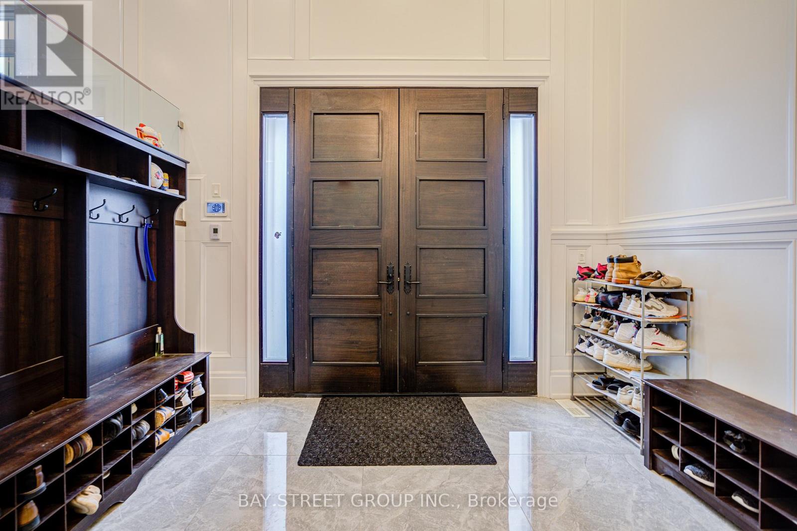 149 Alexis Boulevard, Toronto, Ontario  M3H 2R1 - Photo 3 - C12489364