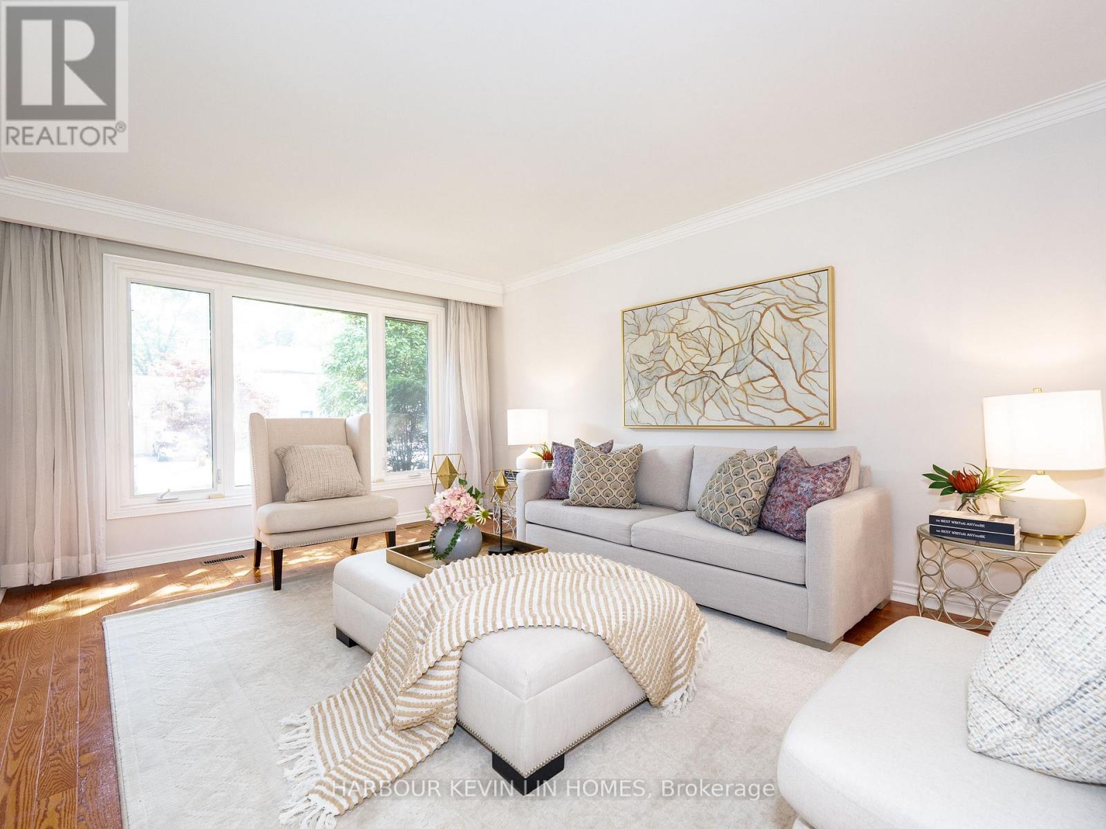 18 Whitman Street, Toronto (Newtonbrook East), Ontario  M2M 3H8 - Photo 12 - C12489388