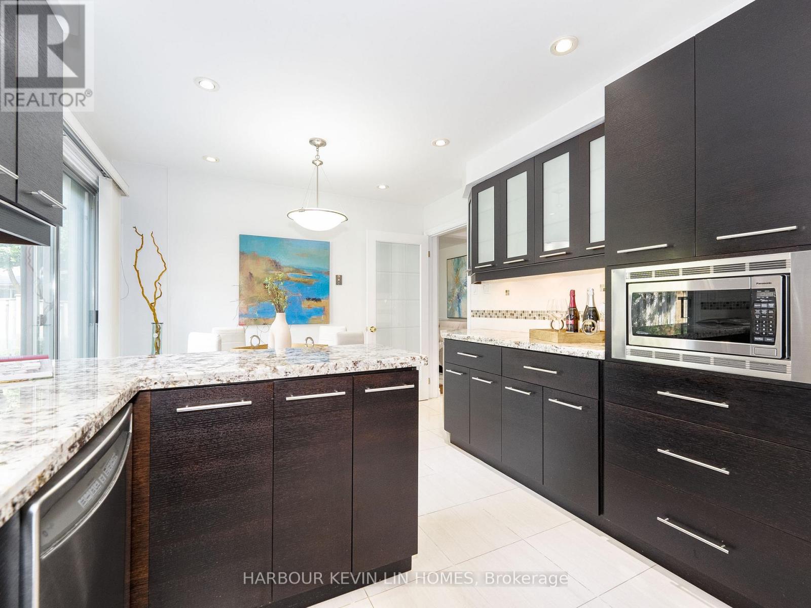 18 Whitman Street, Toronto (Newtonbrook East), Ontario  M2M 3H8 - Photo 19 - C12489388