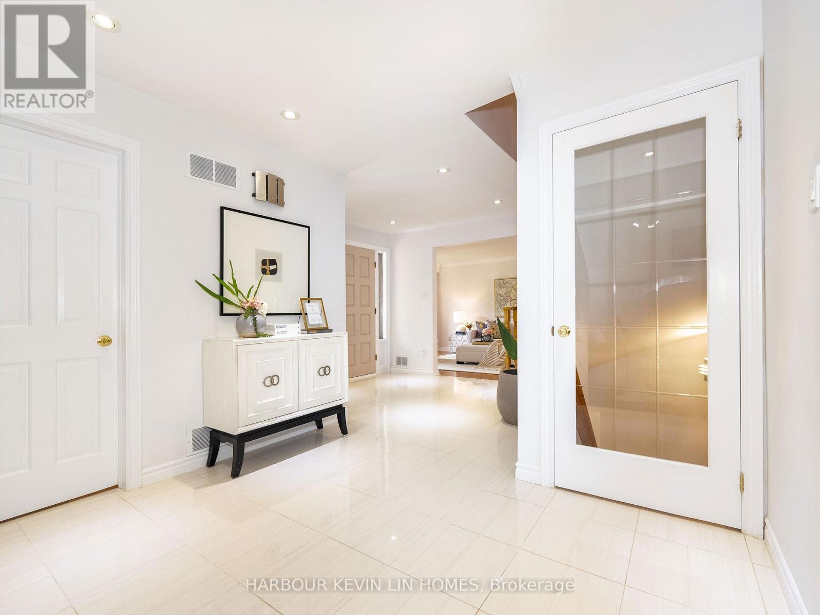 18 Whitman Street, Toronto (Newtonbrook East), Ontario  M2M 3H8 - Photo 22 - C12489388