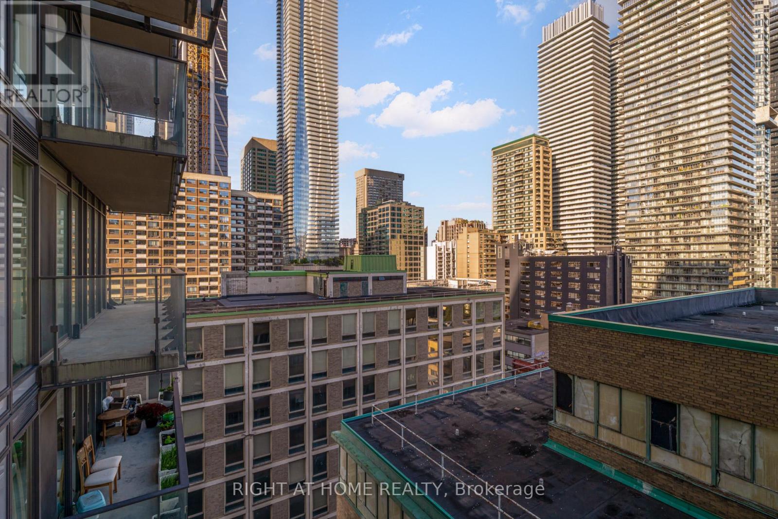 1109 - 75 St Nicholas Street, Toronto, Ontario  M4Y 0A5 - Photo 14 - C12489392