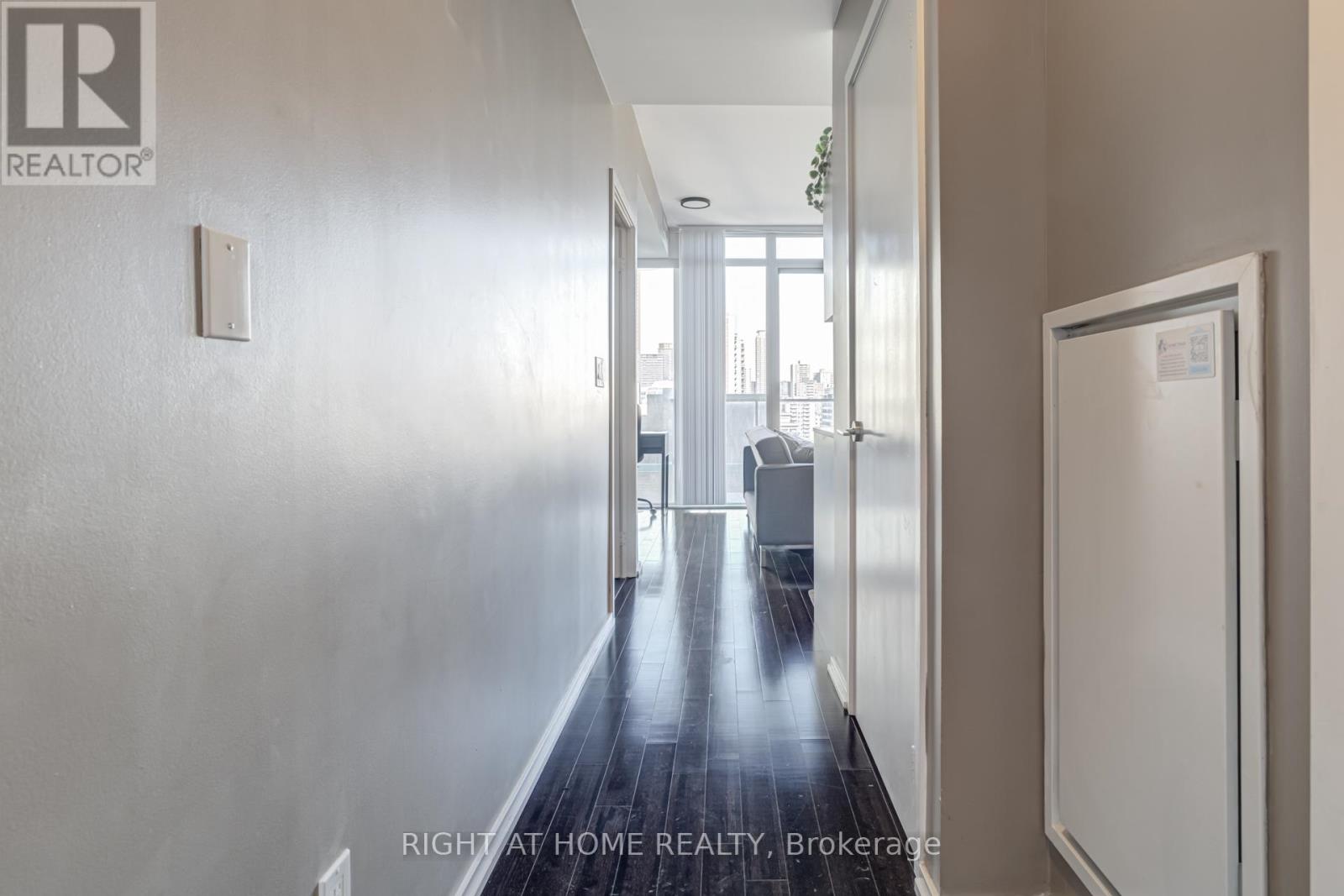 1109 - 75 St Nicholas Street, Toronto, Ontario  M4Y 0A5 - Photo 19 - C12489392