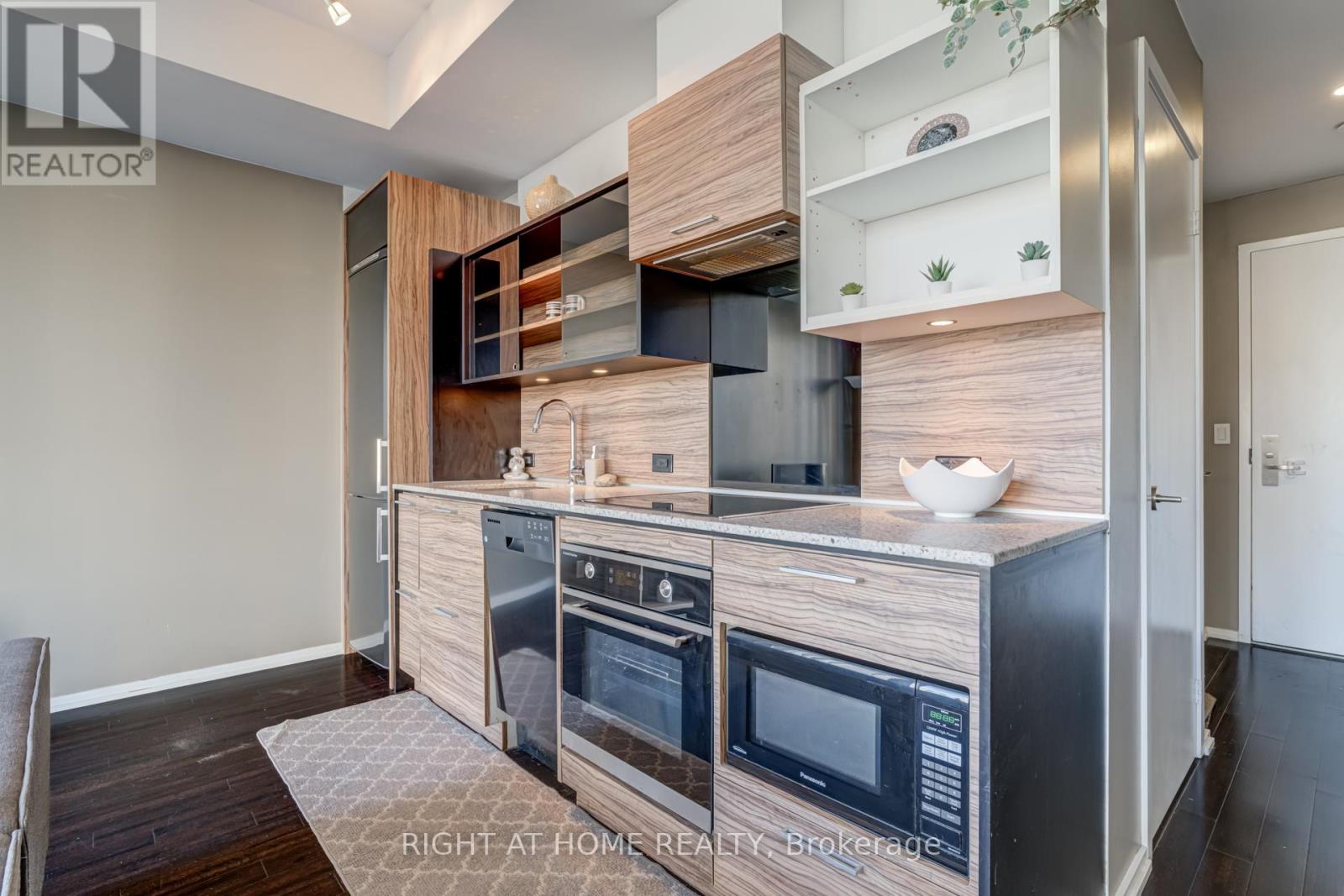 1109 - 75 St Nicholas Street, Toronto, Ontario  M4Y 0A5 - Photo 21 - C12489392