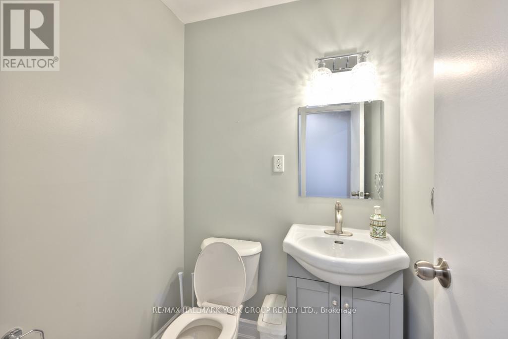 28 Bison Drive, Toronto, Ontario  M2R 2Y2 - Photo 10 - C12489410