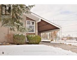 28 Bison Drive, Toronto (Newtonbrook West), Ca