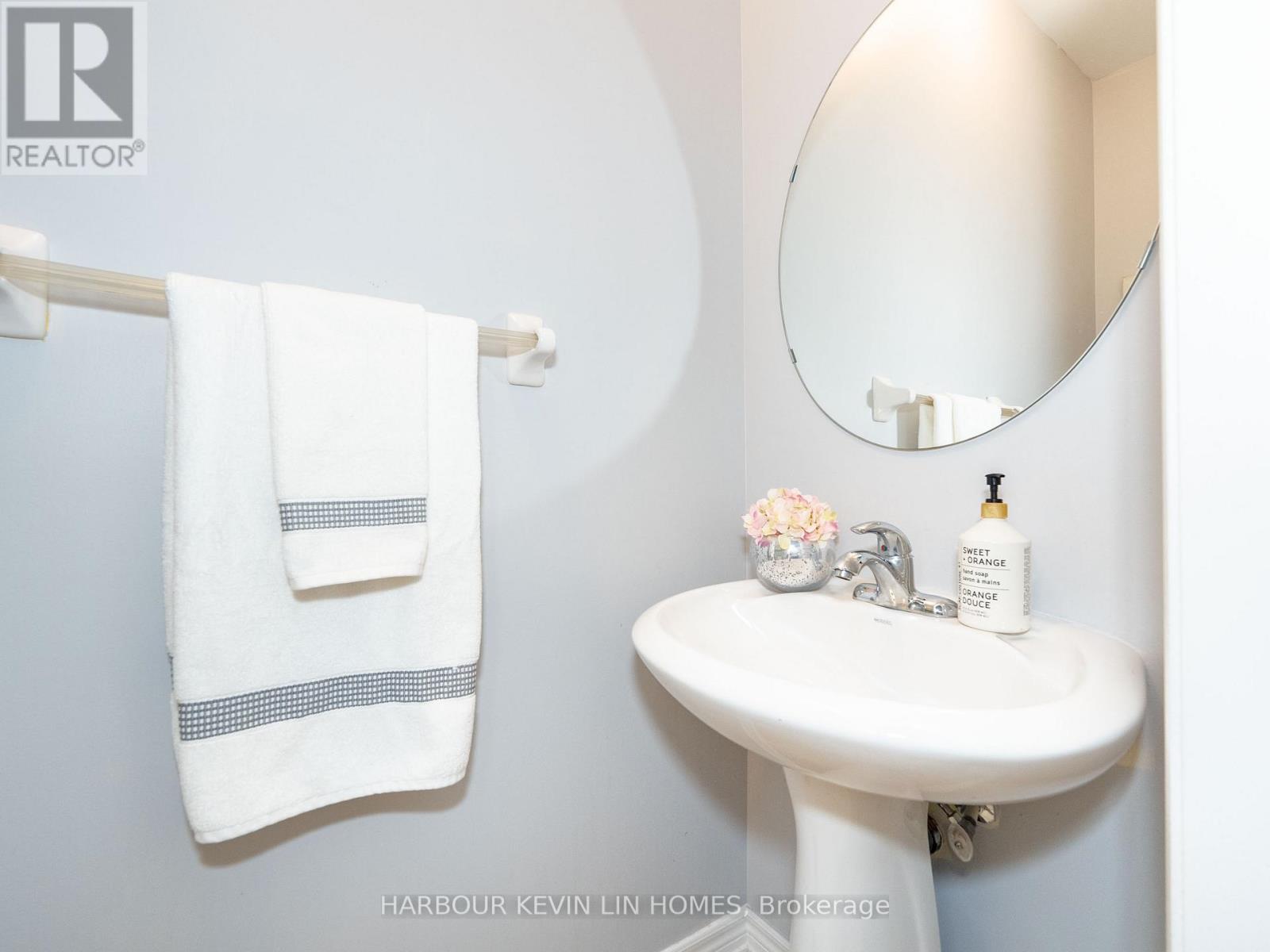 60 Seiffer Crescent, Richmond Hill, Ontario  L4E 0J2 - Photo 20 - N12489384