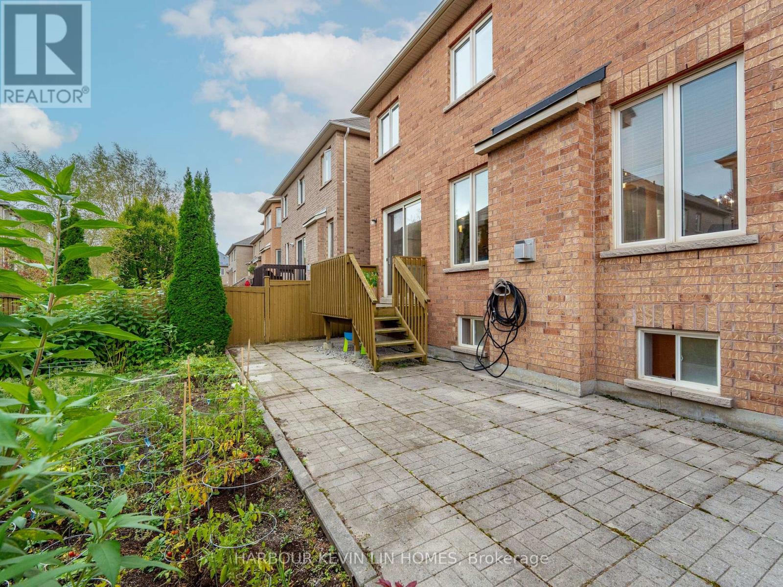 60 Seiffer Crescent, Richmond Hill, Ontario  L4E 0J2 - Photo 37 - N12489384