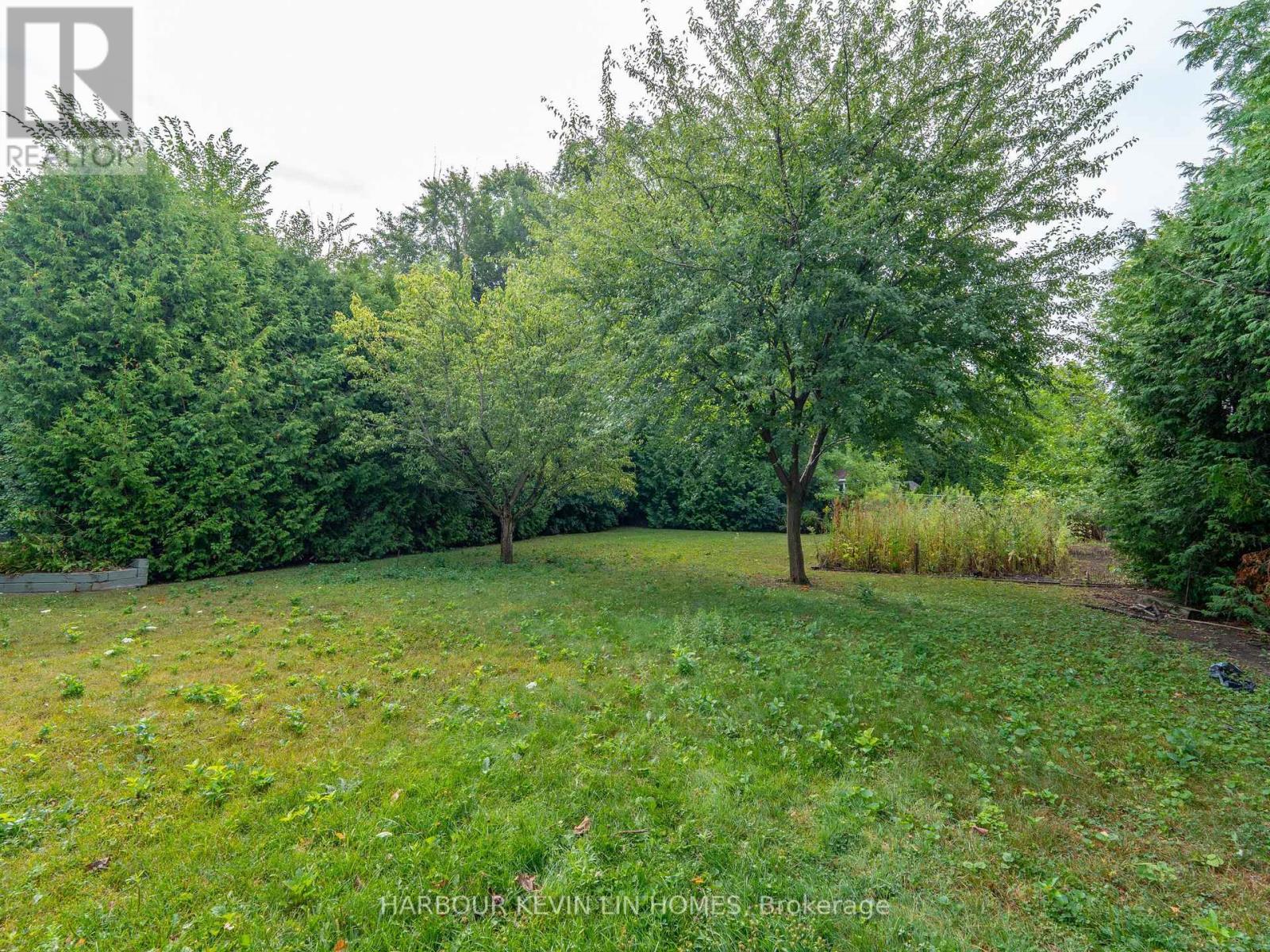 101 Leyburn Avenue, Richmond Hill, Ontario  L4C 0J6 - Photo 45 - N12489386