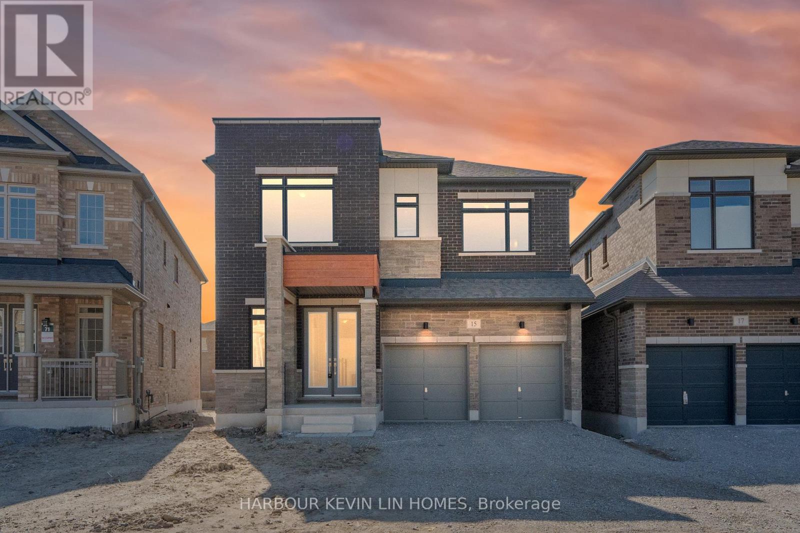 15 MONTICOLA AVENUE, Richmond Hill, Ontario