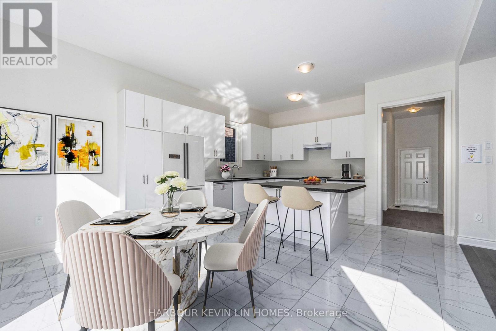 15 Monticola Avenue, Richmond Hill, Ontario  L4B 0J1 - Photo 9 - N12489390