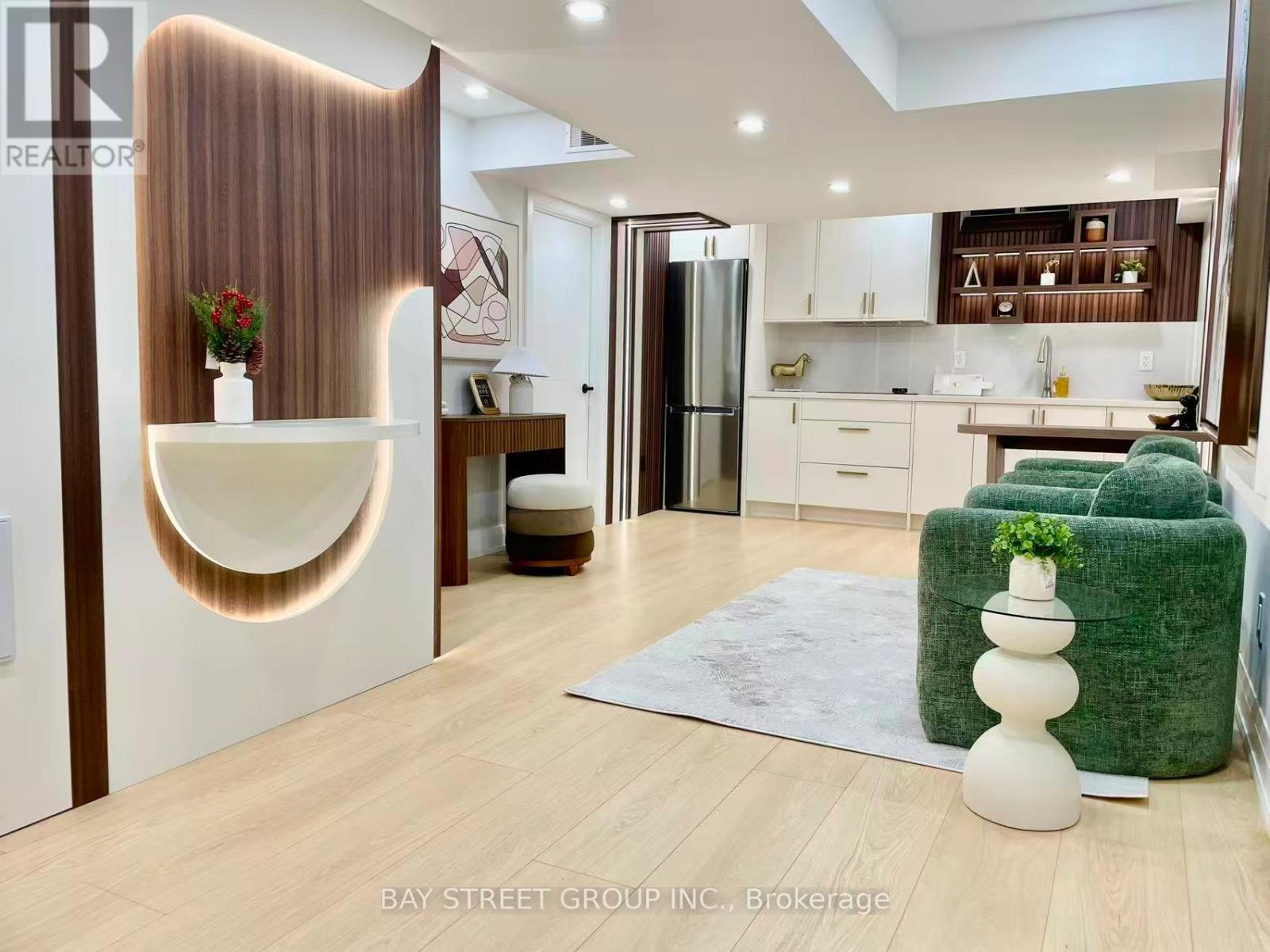 160 WILLIAM BOOTH AVENUE, Newmarket, Ontario