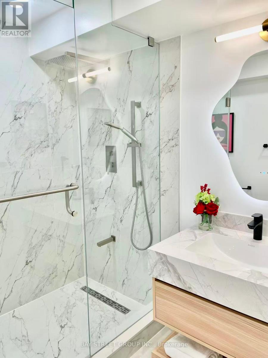 160 William Booth Avenue, Newmarket, Ontario  L3X 0K7 - Photo 15 - N12489414