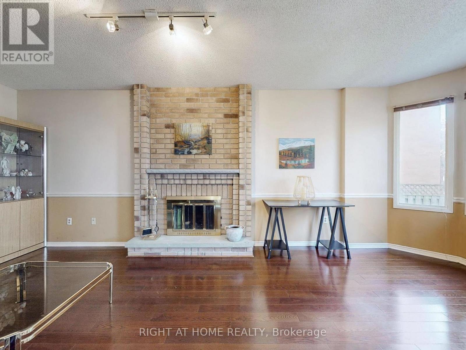 58 Samantha Circle, Richmond Hill, Ontario  L4B 2R6 - Photo 12 - N12489436