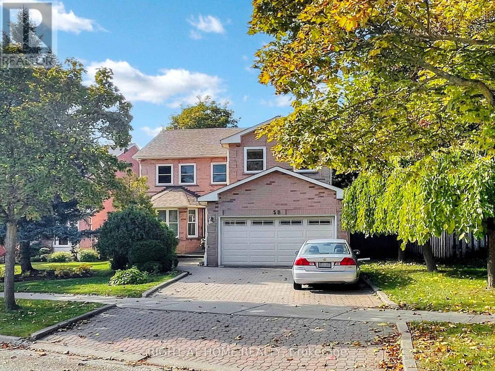 58 Samantha Circle, Richmond Hill, Ontario  L4B 2R6 - Photo 2 - N12489436