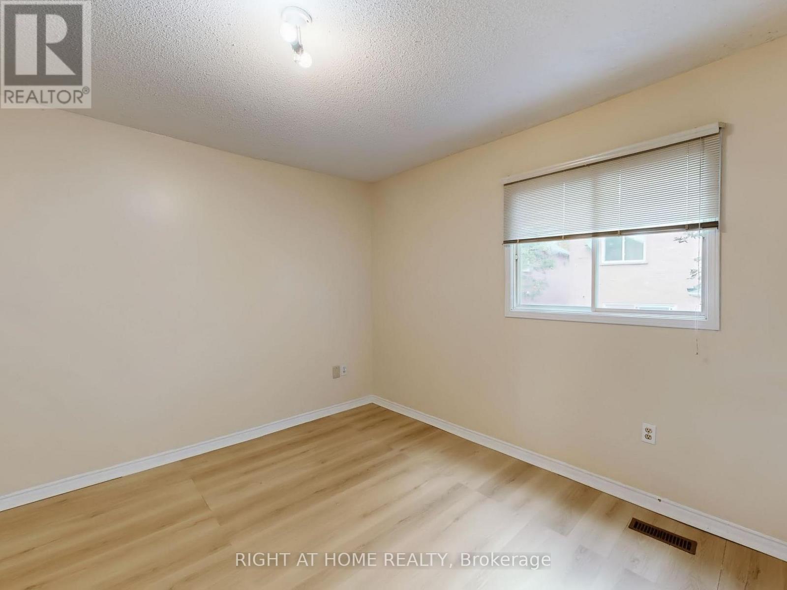 58 Samantha Circle, Richmond Hill, Ontario  L4B 2R6 - Photo 32 - N12489436