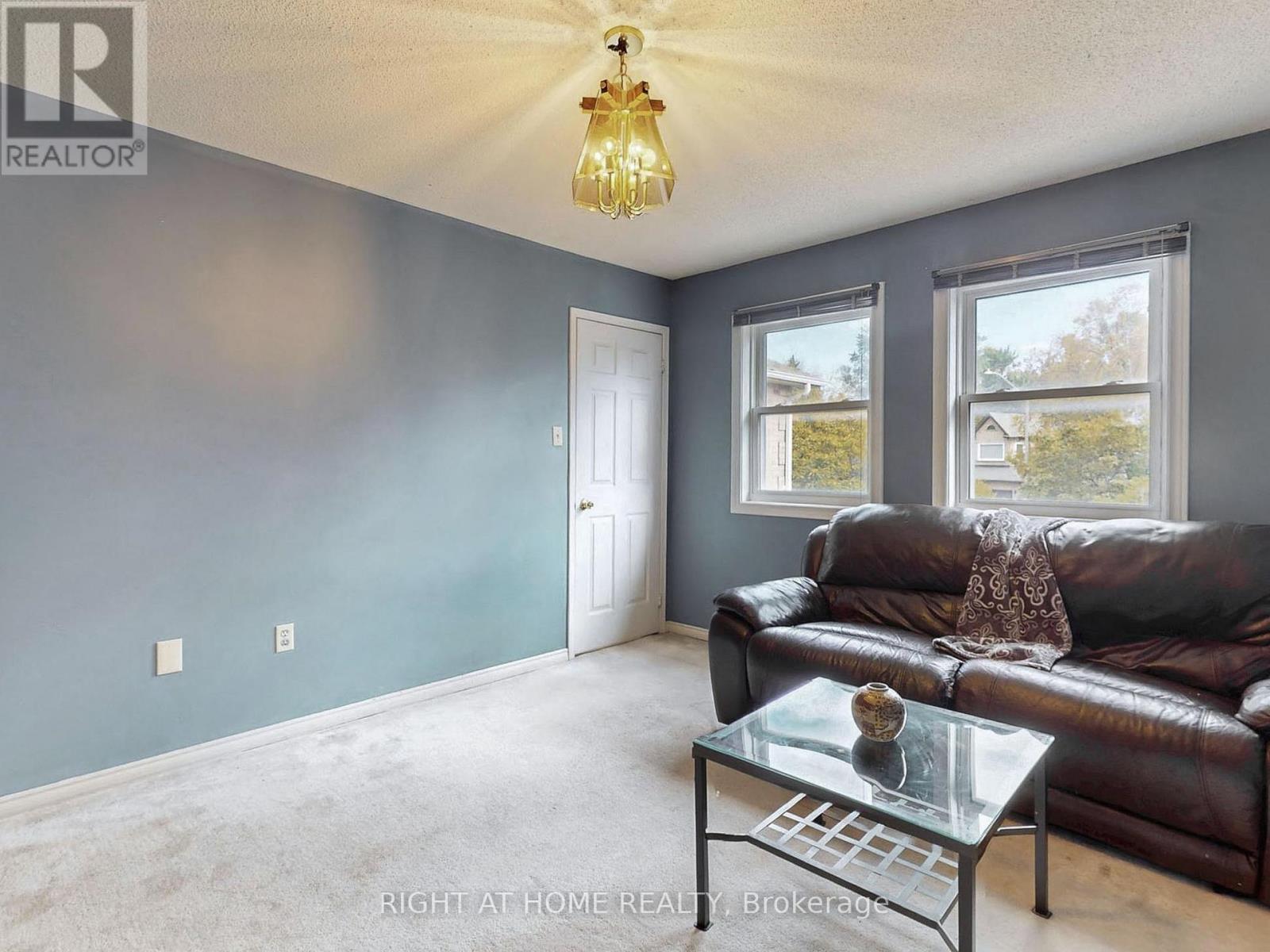 58 Samantha Circle, Richmond Hill, Ontario  L4B 2R6 - Photo 35 - N12489436