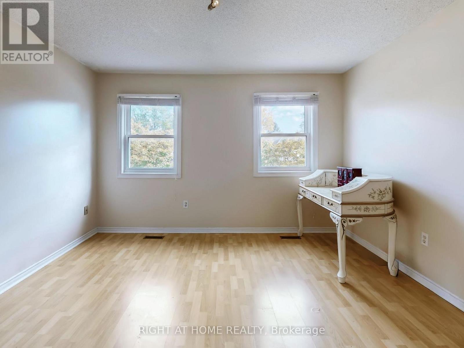 58 Samantha Circle, Richmond Hill, Ontario  L4B 2R6 - Photo 38 - N12489436