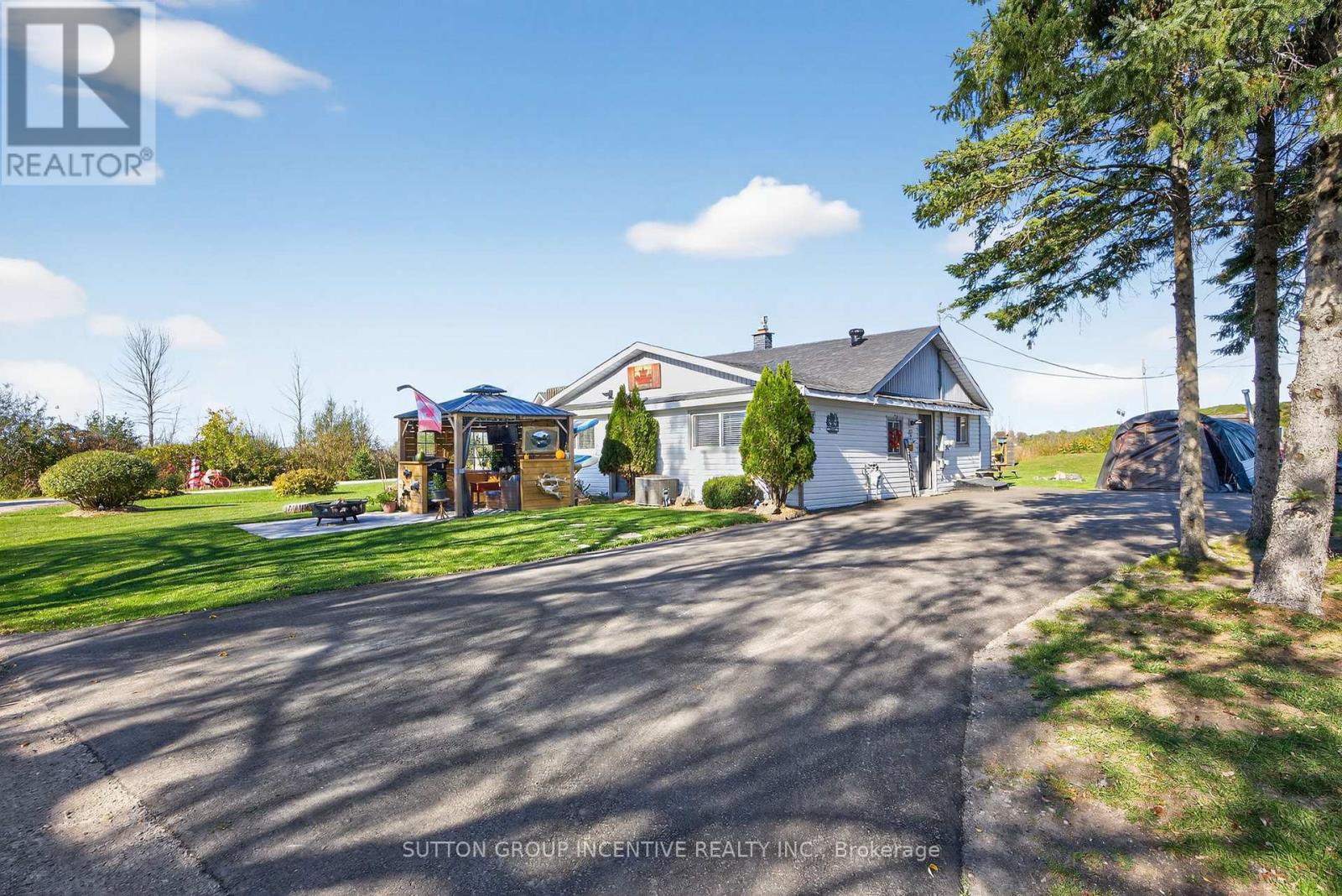 15 PLAYFAIR DRIVE, Tay, Ontario