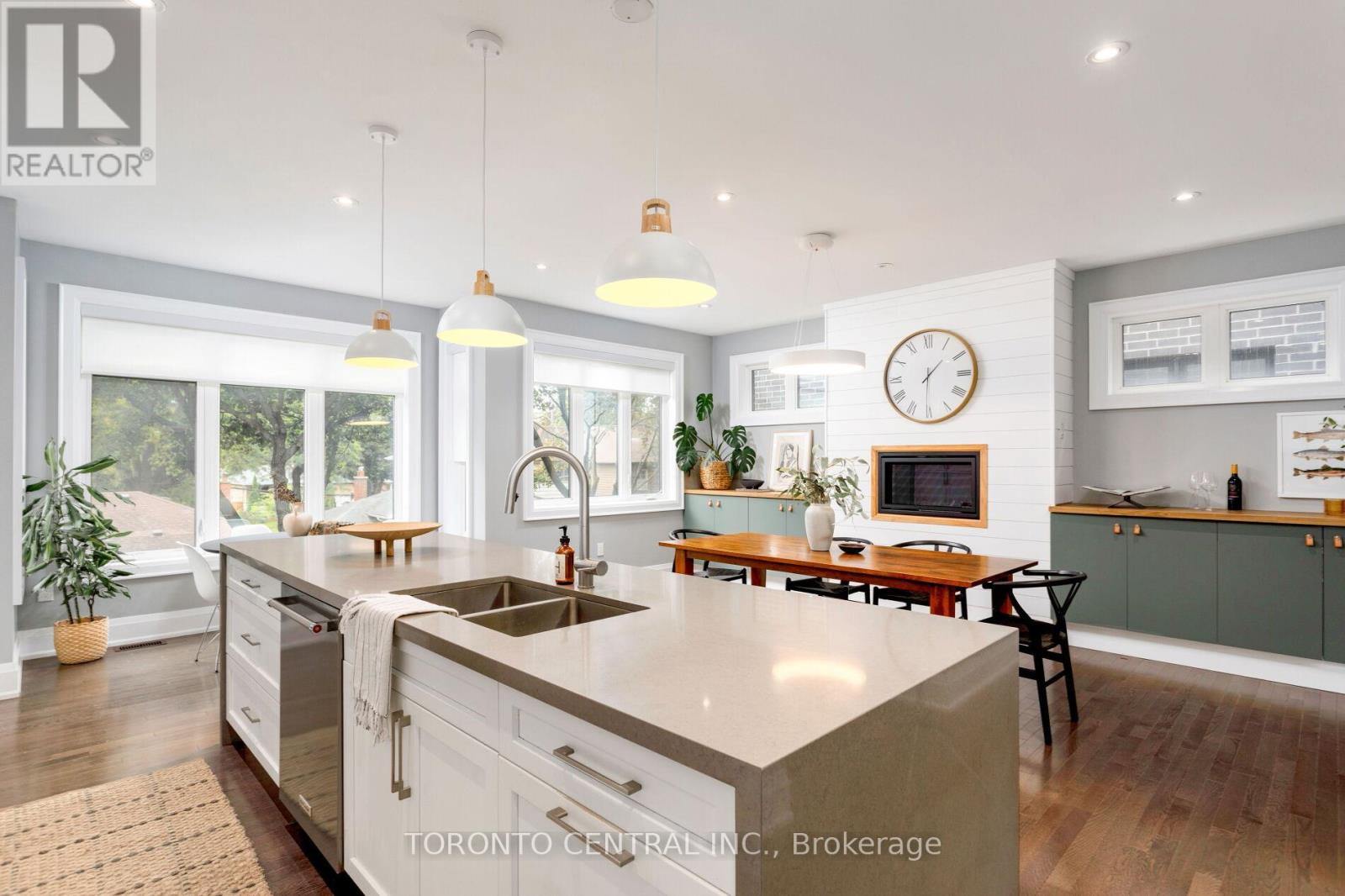 9 Chimney Swift Court, Toronto, Ontario  M9B 0C6 - Photo 13 - W12489362