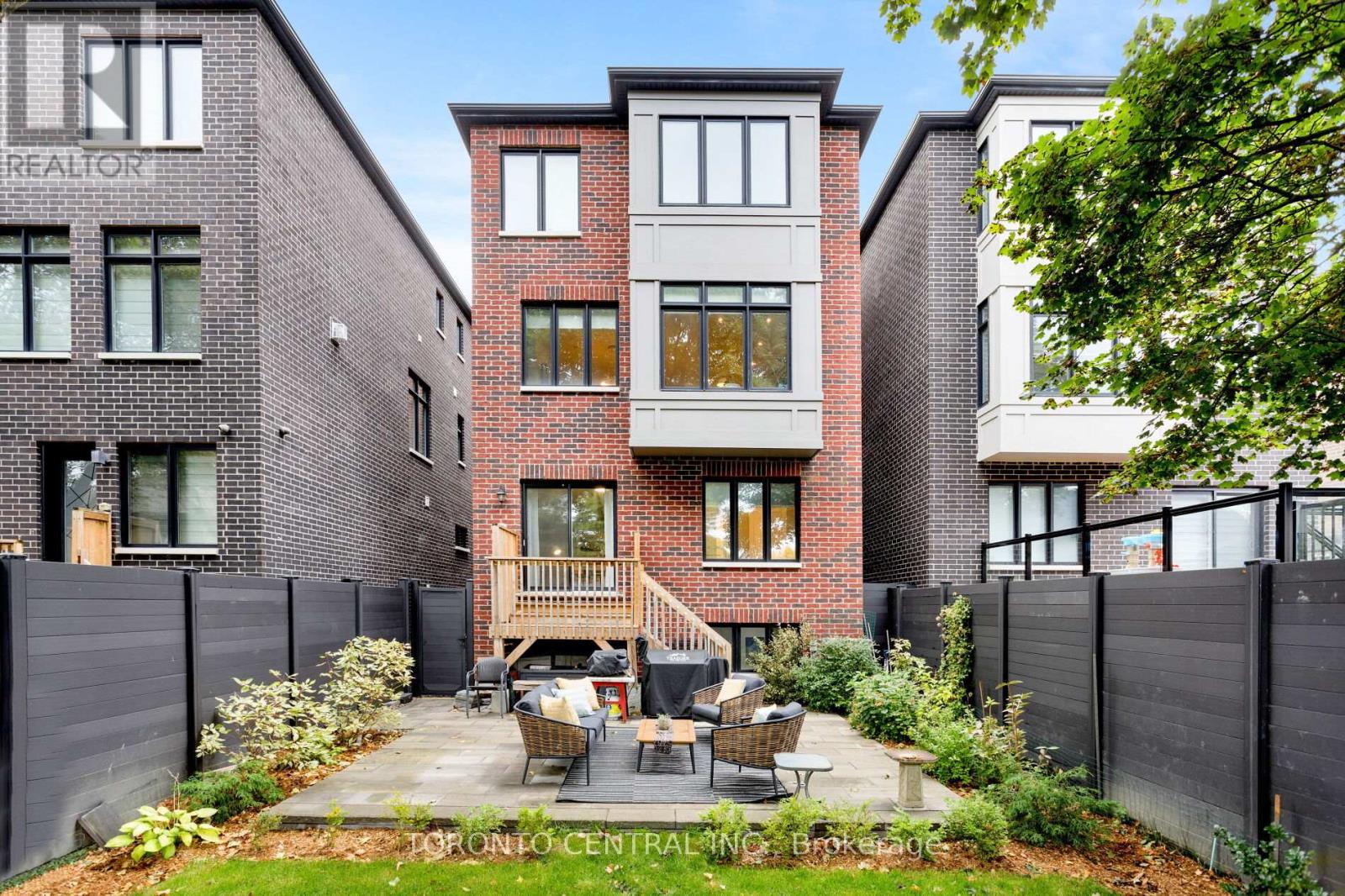 9 Chimney Swift Court, Toronto, Ontario  M9B 0C6 - Photo 47 - W12489362