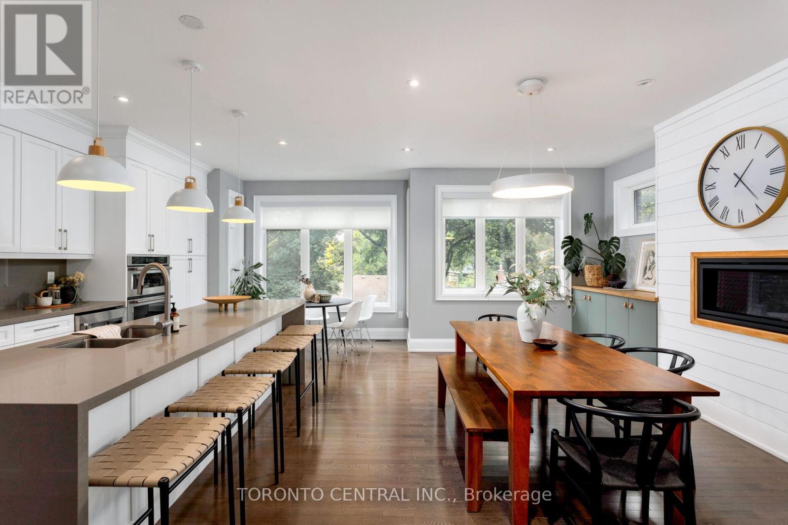 9 Chimney Swift Court, Toronto, Ontario  M9B 0C6 - Photo 8 - W12489362