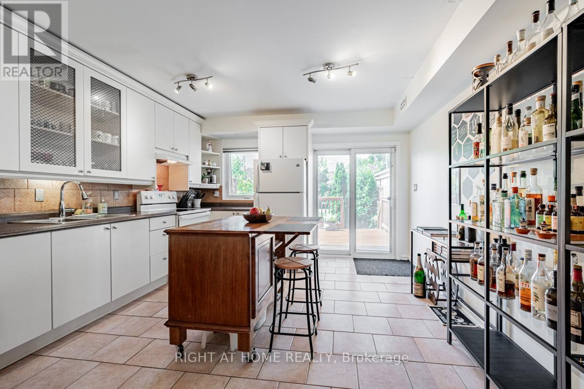 136 Avon Avenue, Toronto, Ontario  M6N 3W9 - Photo 10 - W12489372