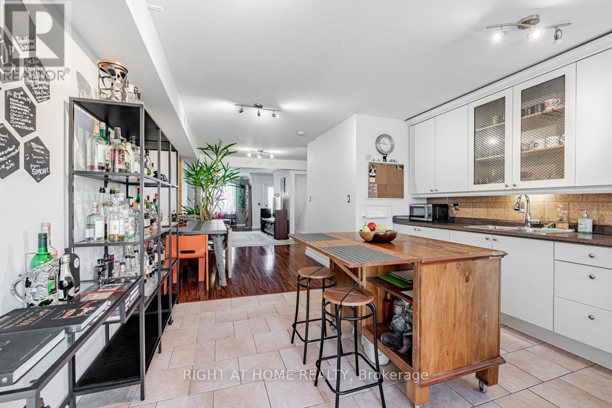 136 Avon Avenue, Toronto, Ontario  M6N 3W9 - Photo 13 - W12489372