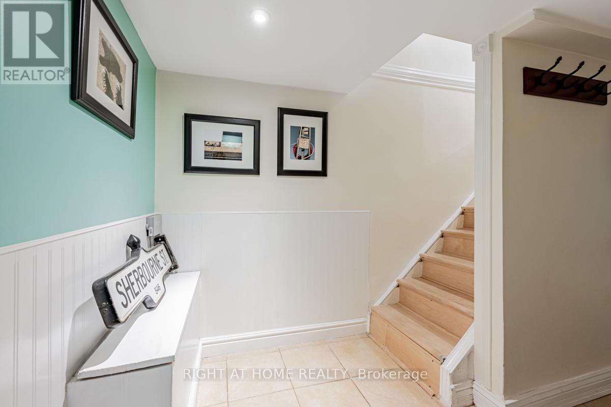 136 Avon Avenue, Toronto, Ontario  M6N 3W9 - Photo 16 - W12489372